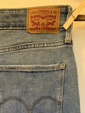 Levi's 725 High Rise Bootcut Jeans 29 Medium Wash Stretch